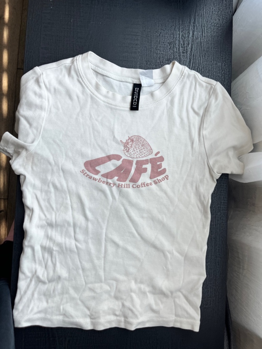 H&M White Graphic Café Strawberry Tee